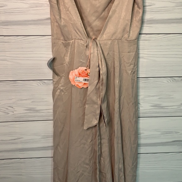 NWT. Show Me Your MuMu Jenn Maxi Dress - Picture 12 of 16